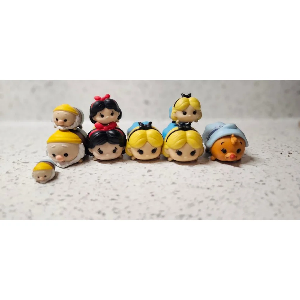 Set of 9 Disney Tsum Tsum stackable vinyl figures featuring classic characters: